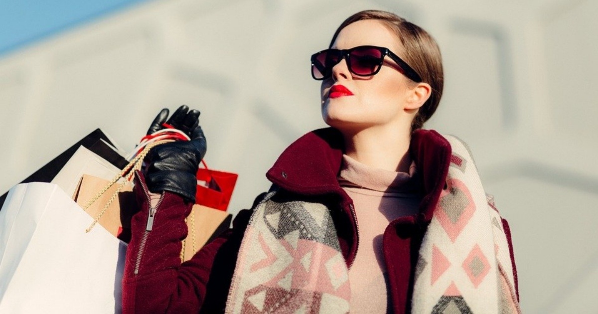 Nepotravinový maloobchod stratil v decembri takmer polovicu svojich tržieb