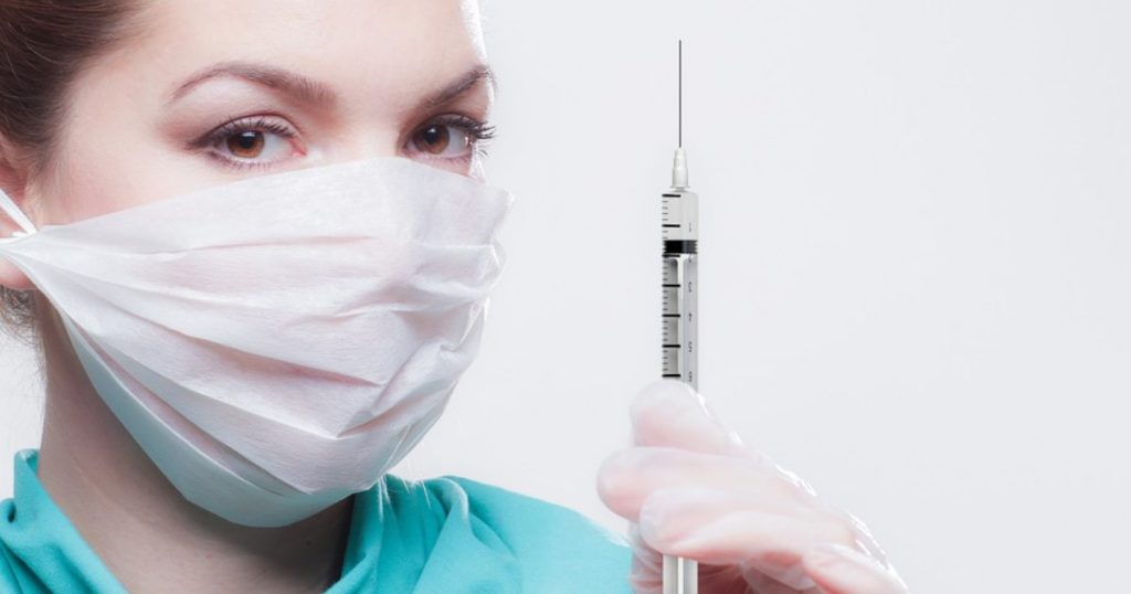 Firmy na Slovensku sú za očkovanie